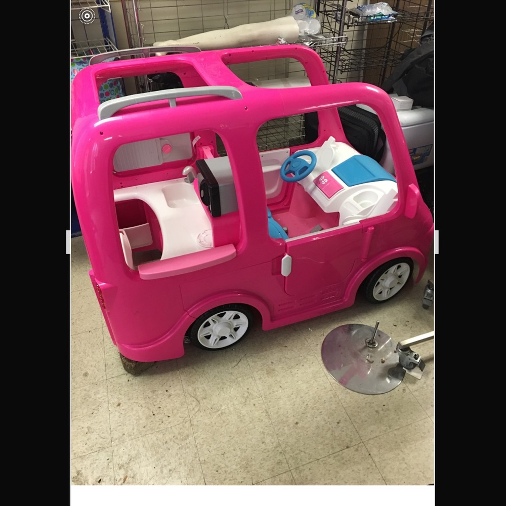 Power Wheels Barbie Dream Camper, Battery Powered Ride on Vehicle